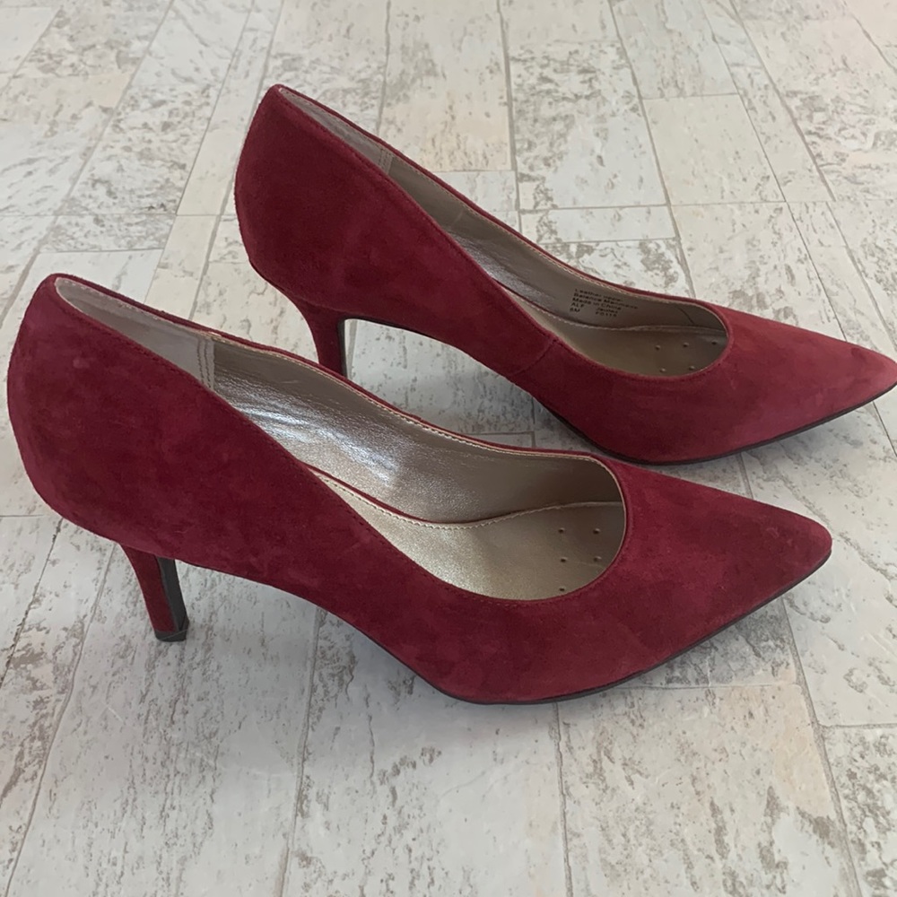 NWOT Alfani Step N Felx Wine Pumps